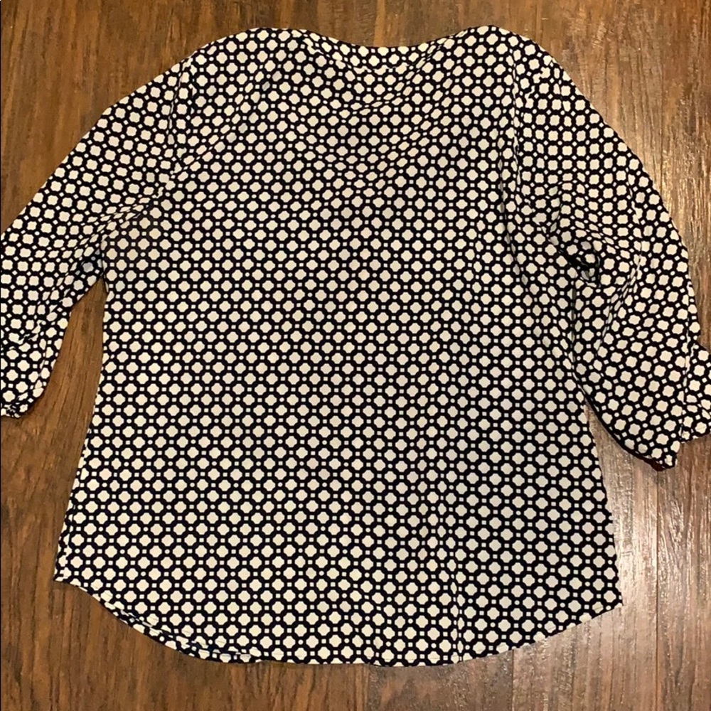 Button down top - Picture 5 of 7